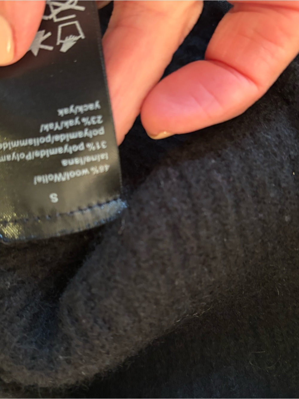 Rundholz Black cropped cardigan to cowl neck - Picture 3 of 12